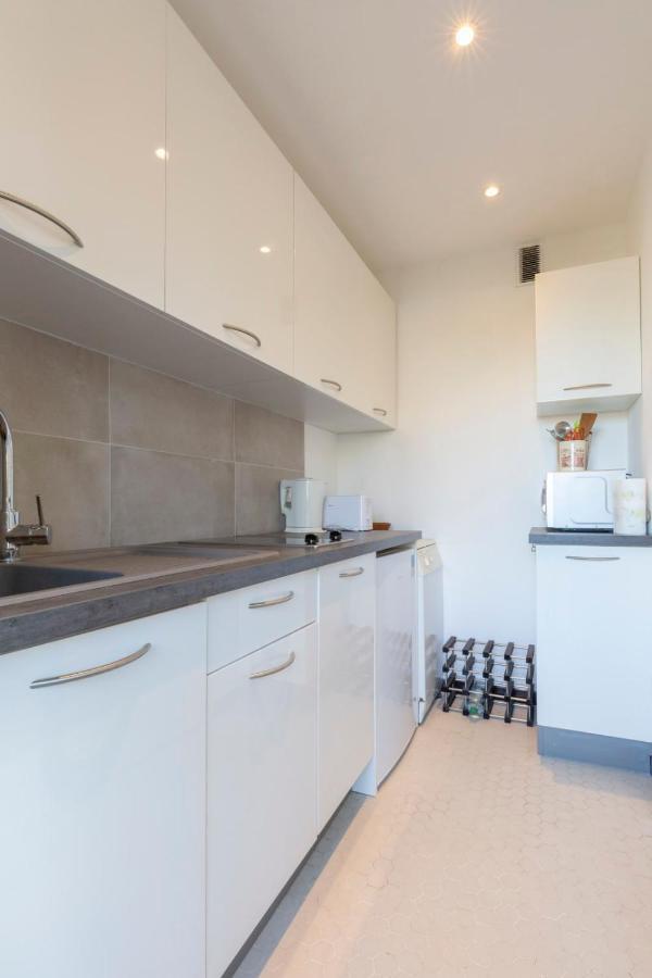 Chez J-P - 100M Beach 2-4Pers Terrace Sea View Pool Garage Antibes Eksteriør bilde